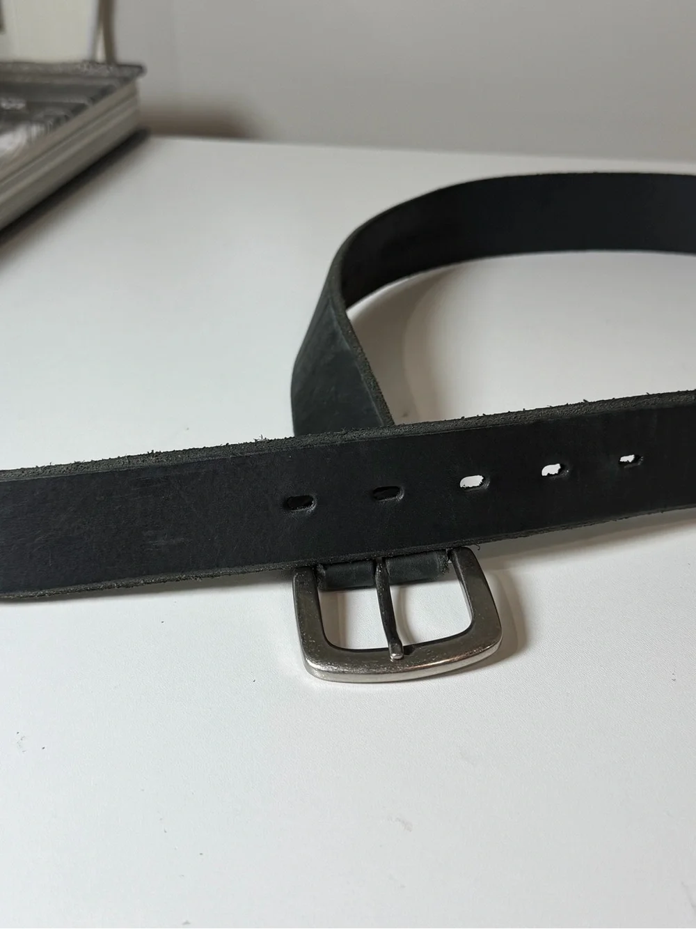 Ariat Size 32 Genuine Black Leather Men's Belt with Silver Buckle